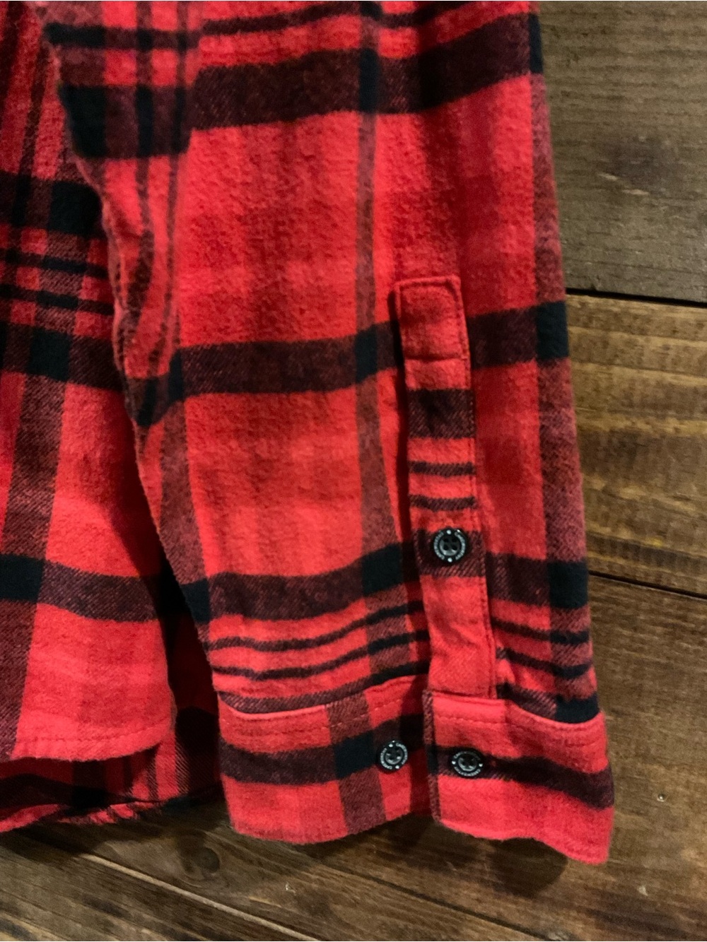BEETLEJUICE x CAKEWORTHY - RARE LYDIA FLANNEL L/S Red&Black Flannel UNISEX 2XL - Picture 8 of 9